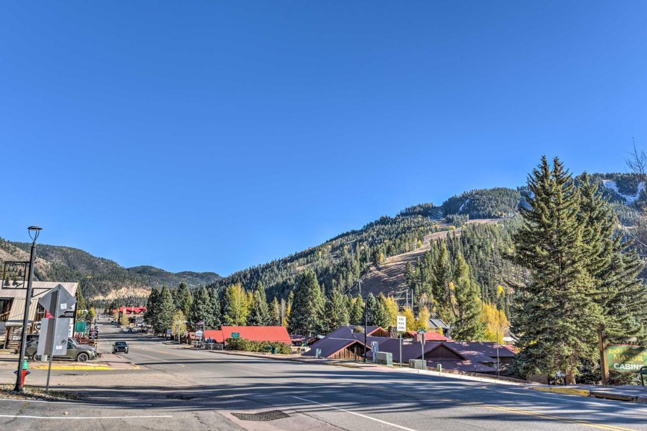 Red River Ski Condo On Main St - Mtn View! Exterior photo