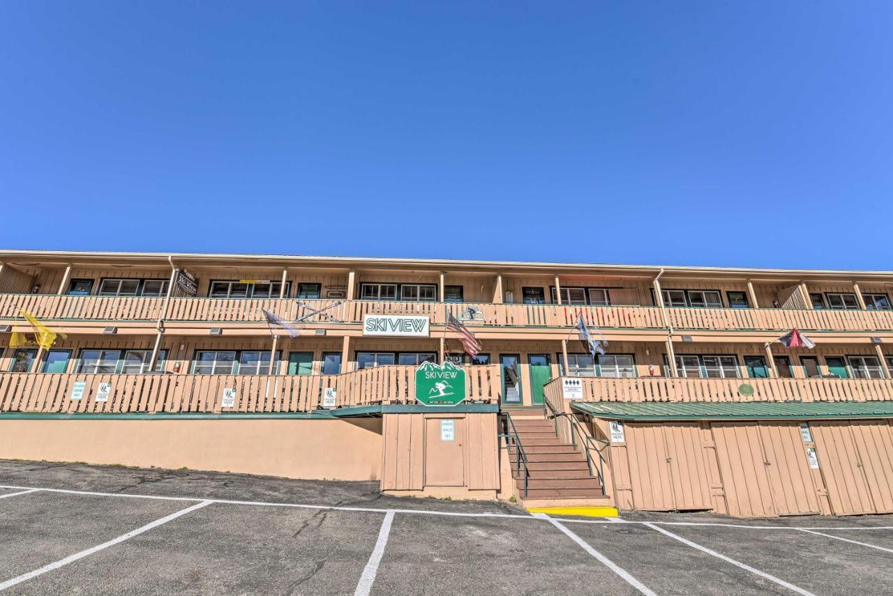 Red River Ski Condo On Main St - Mtn View! Exterior photo
