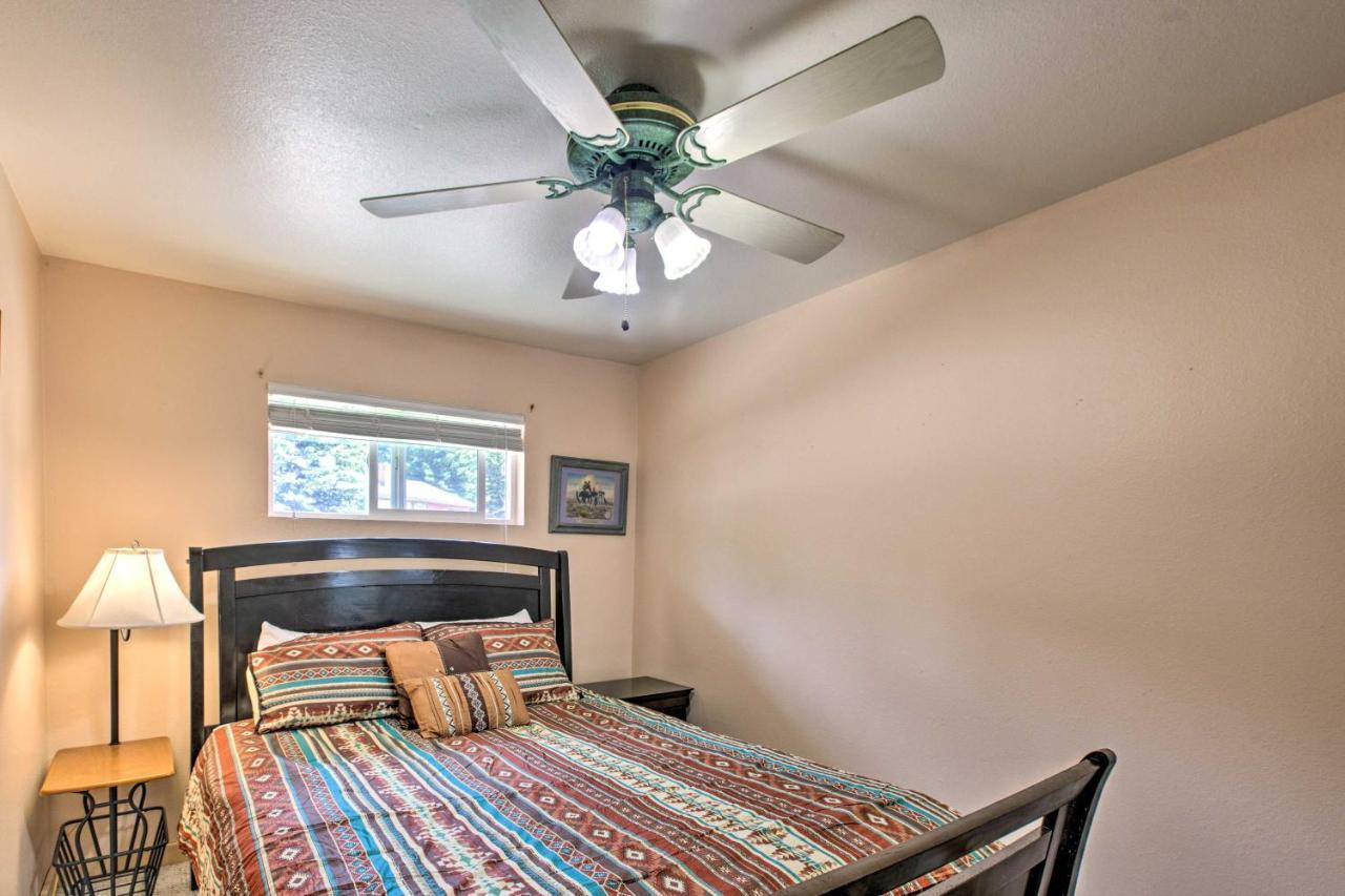 Red River Ski Condo On Main St - Mtn View! Exterior photo